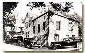 Click to see a larger image of the 1939 Edward Brown house and funeral home business