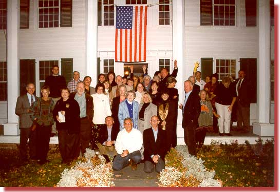 Eevrybody enjoyed our October 2001 dinner !!!
