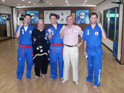 David in his hapkido class in Daegu ... click to see a large image