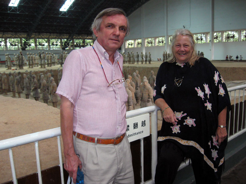 Here we are in front of the dozens of the soldiers that are slowly being restored ... click to see a larger image