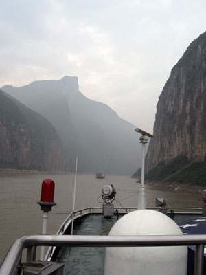 The first of the Three Gorges ... click to see a much larger image 